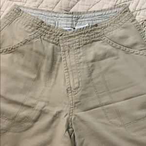 Columbia khaki shorts sz 4